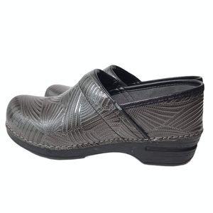 Danskos Steel Professional slip resistant shoes